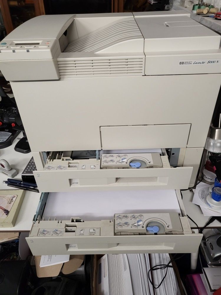 11 X 17 And 8.5 X 11 B/W HP 8000N Laserjet Printer