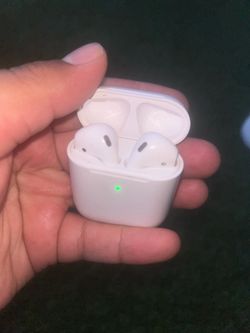 Apple AirPods with Charging Case
