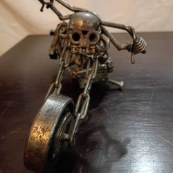 Skeleton Figurine 