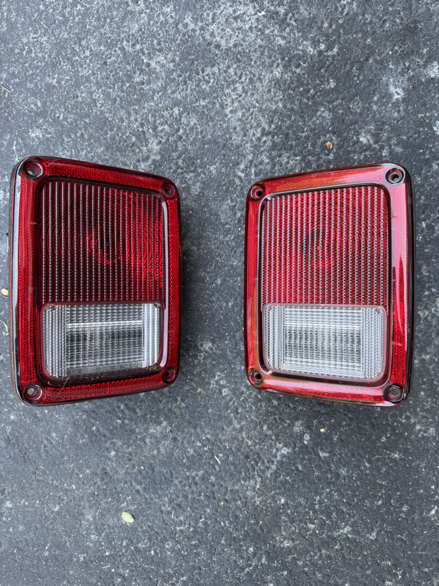 OE Tail Lights For 2017 Jeep Wrangler JK