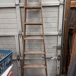 7 Foot Step Ladder