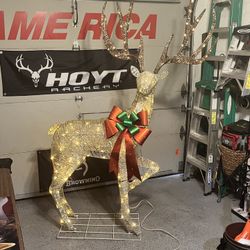 Giant Buck Xmas Deer 