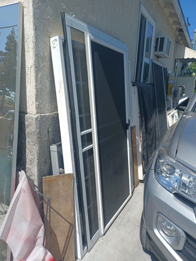 Escrines De Puertas