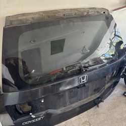 2006 Odyssey Tailgate Window