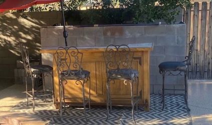 Out door bar