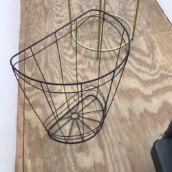Metal Basket Base