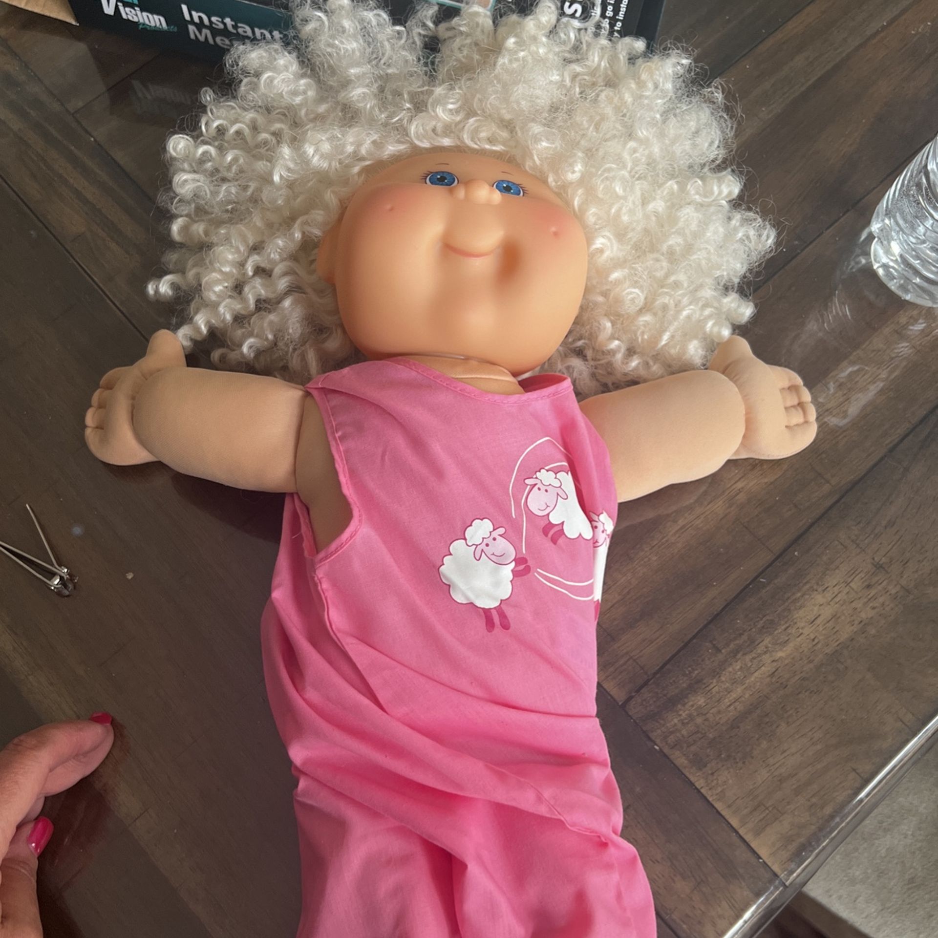 Doll W Outfit And Shoes