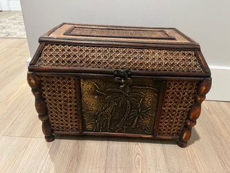Mini chest