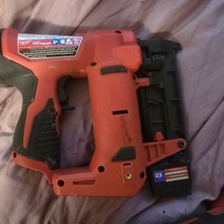 Milwaukee Pin Nailer