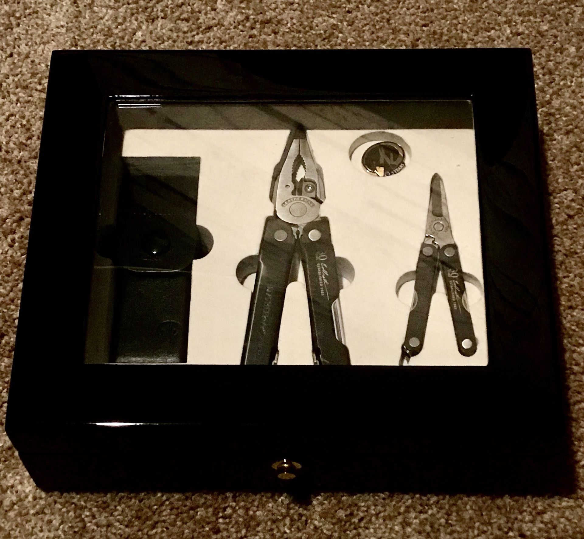Rare, hard to find 30 year anniversary Leatherman gift set