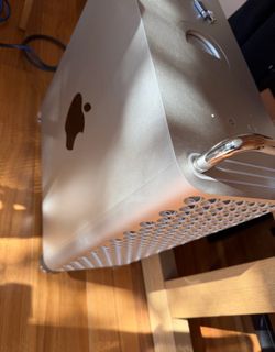 Mac Pro tower