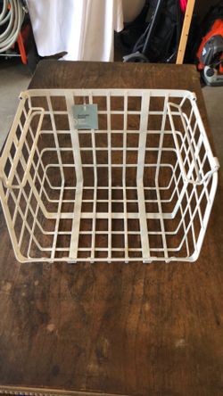 White stackable basket