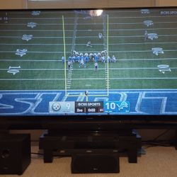 92 Inch TV - MITSUBISHI Smart TV