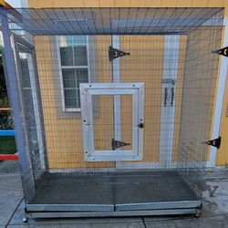 Cage can be used for multiple purposes great for birds 🦅 parrots 🦜  ferret, cats 🐈 dogs 🐕 monkeys 🙉 turtles 🐢 reptiles🦎 iguanas, bearded dragon