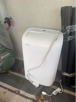 Toshiba 7000 BTU (10,000 BTU ASHRAE) 300 Sq Ft Portable Air Conditioner with Dehumidifier