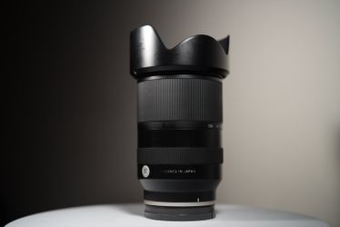 Tamron 28-200 f2.8-5.6 Sony e mount lens