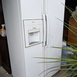 Maytag Refrigerator 