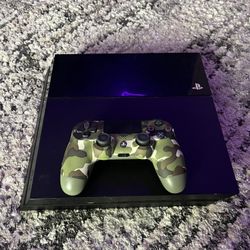 PS4 With Remote 