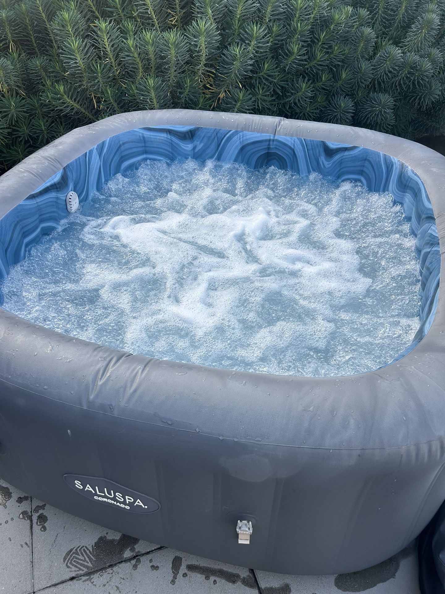 Inflatable Hot Tub