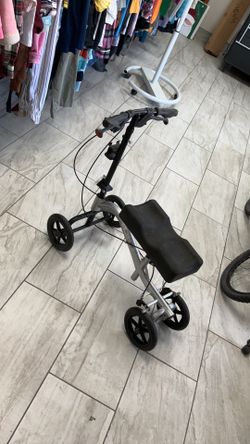 Nova Knee Scooter