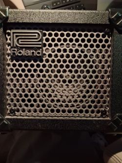 ROLAND MICRO CUBE BOSS ME33