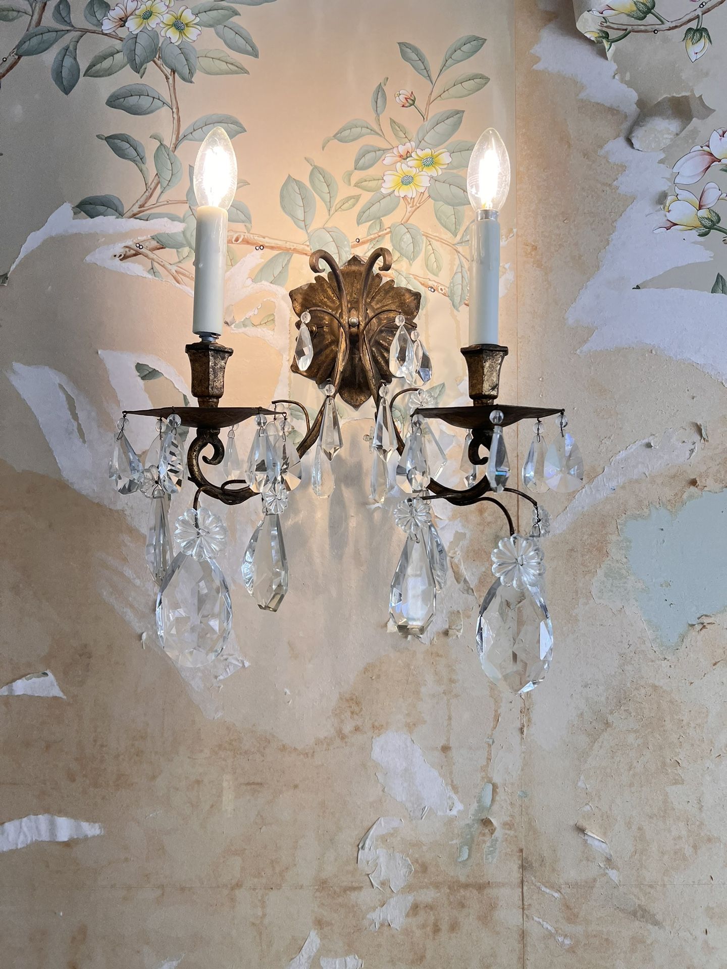 Antiques Crystal Pair Wall Sconces Lights