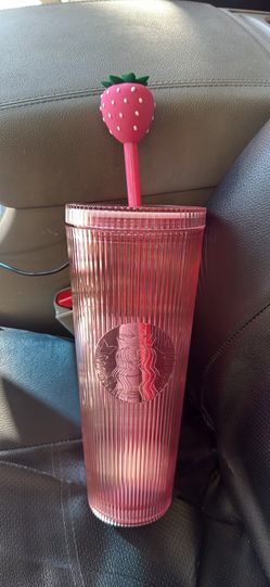 24 oz pink strawberry straw plastic tumbler new
