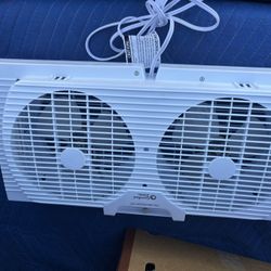 Comfort Zone Twin Window Fan with Reversible Airflow Control, 9 inch New No Box 