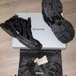 Balenciaga runners