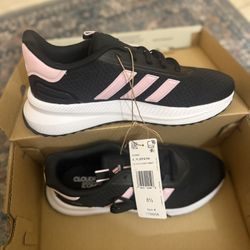 Brand New In The Box Never Worn Adidas Women’s Sneakers Size 9