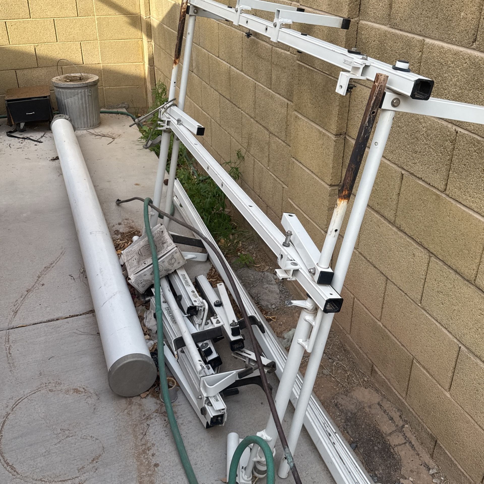 Double Latter Rack With Tube