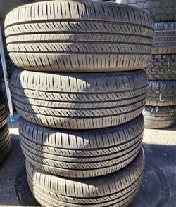 185/55-16 Vendo set de Tires con 80% de vida las 4