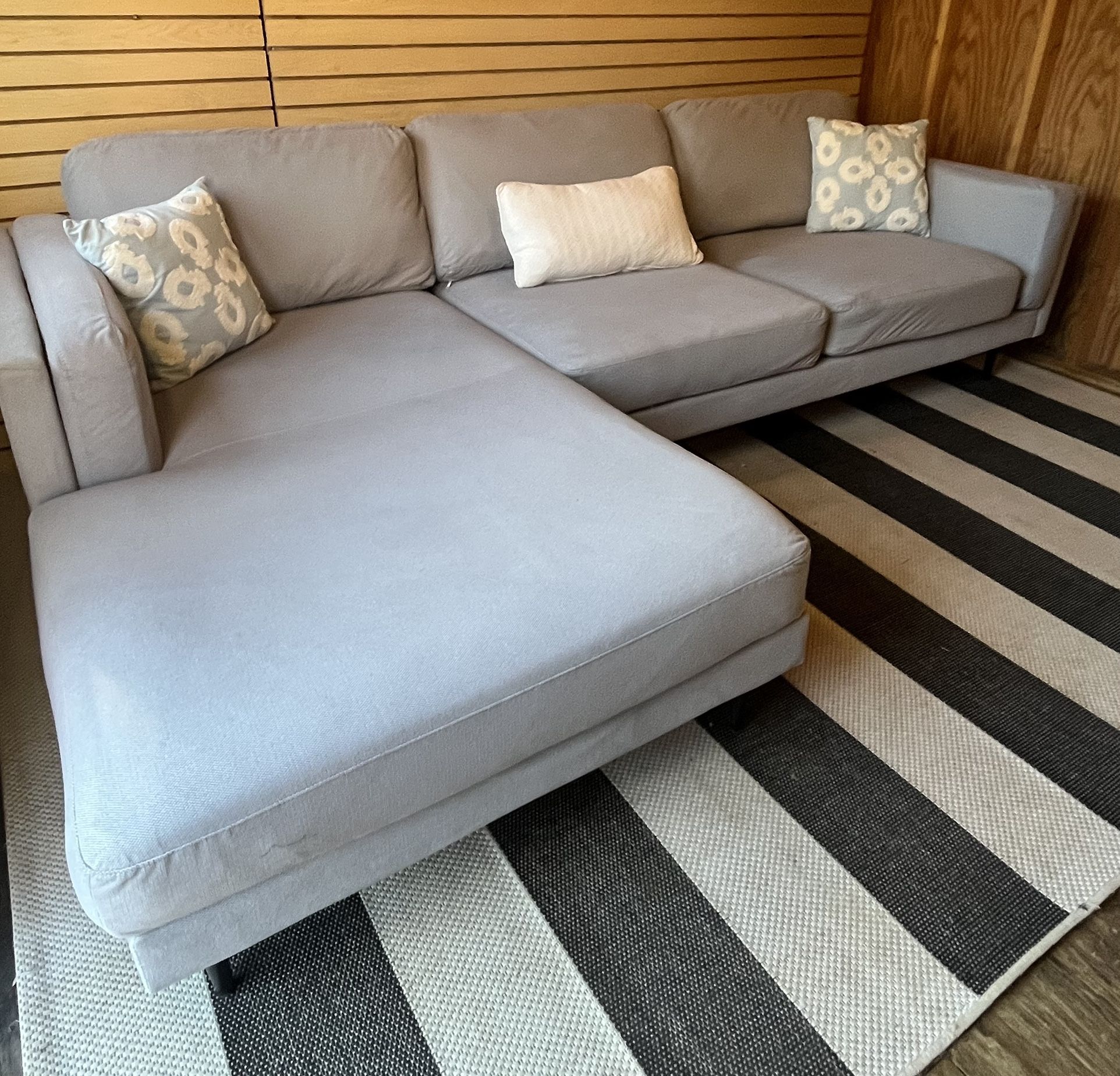 Sectional Couch (can Deliver)