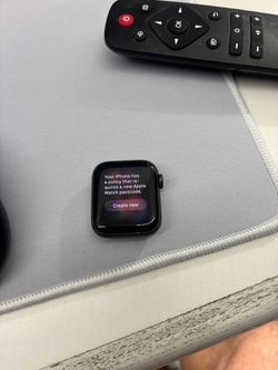 Apple iwatch SE 1st gen 40mm works like new