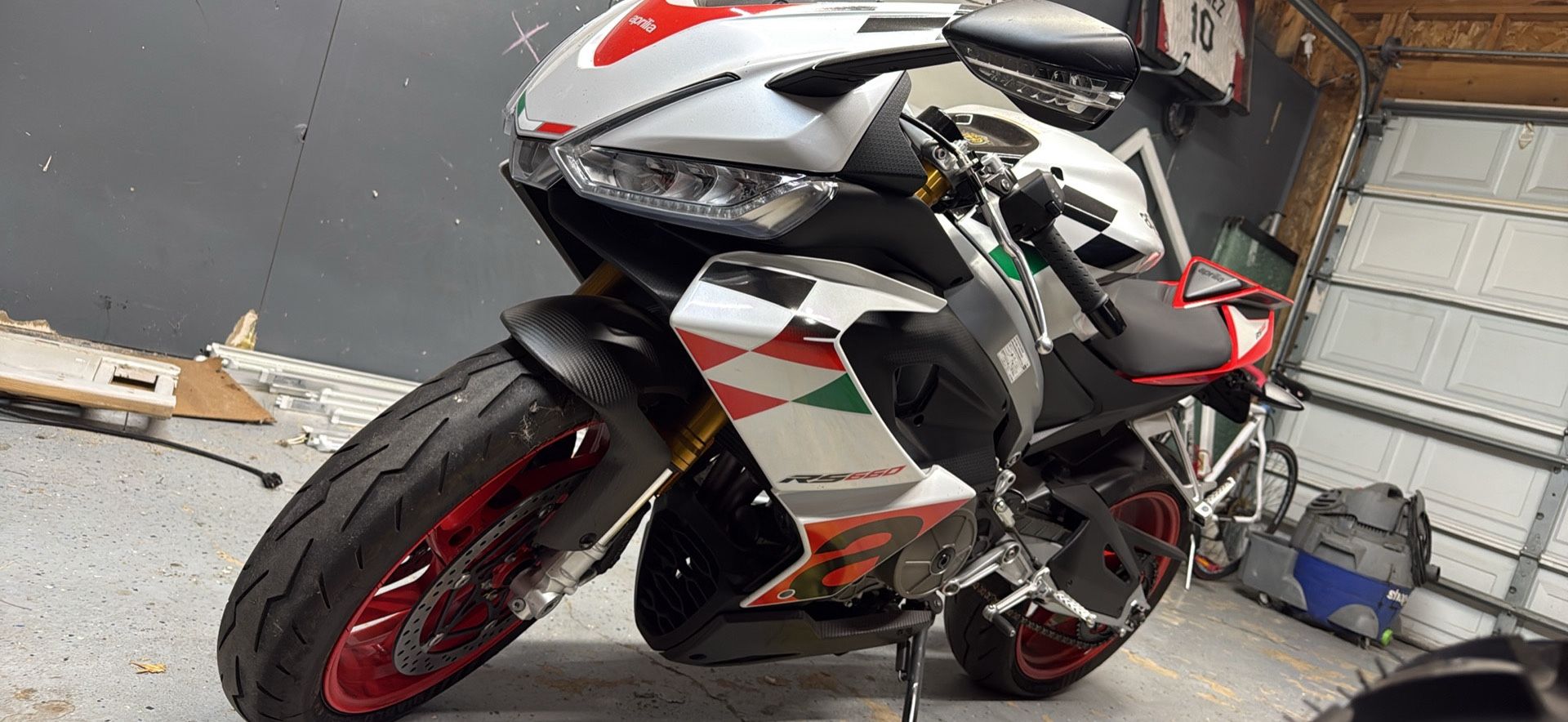2024 Aprilia Rs