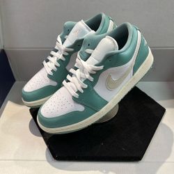 NIKE AIR JORDAN 1 LOW CANNON
