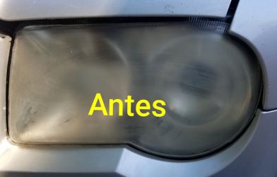 Limpio faros de carros que estén amarillos y opacos quedan claritos y brillantes voy a domicilio y a su trabajo estoy disponible todos los días a cual