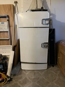 Refrigerator Antique