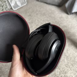 Beats Studio 3