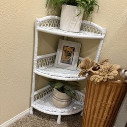 Wicker Plant Stand