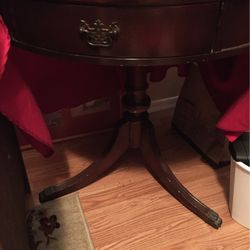 Antique mahogany drum table