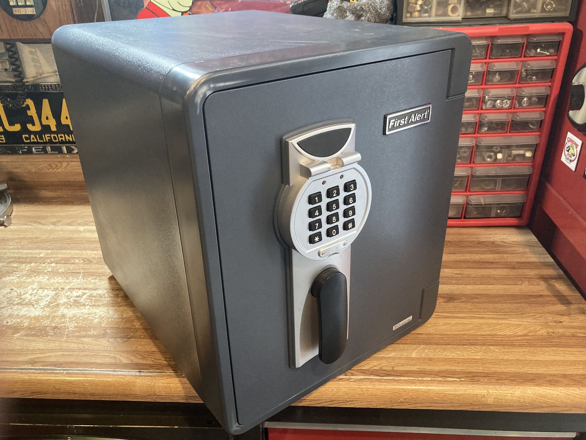 Safe First Alert New With Keys/ Paperwork