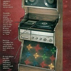 Vintage 70’s Stereo With Dancing Disco Lights
