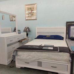 😍 Queen Bedroom Set 