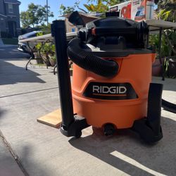 RIDGID HD16000 16-Gallon Wet/Dry Shop Vac – 6.5 HP - Like New