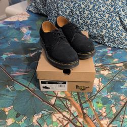 Dr Martens Women's 9