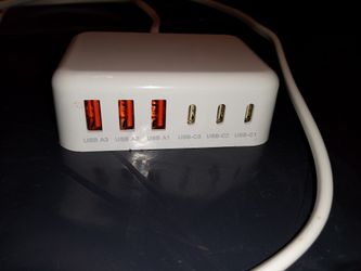 6 Port Charging Station