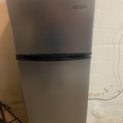 Thomson Refrigerator