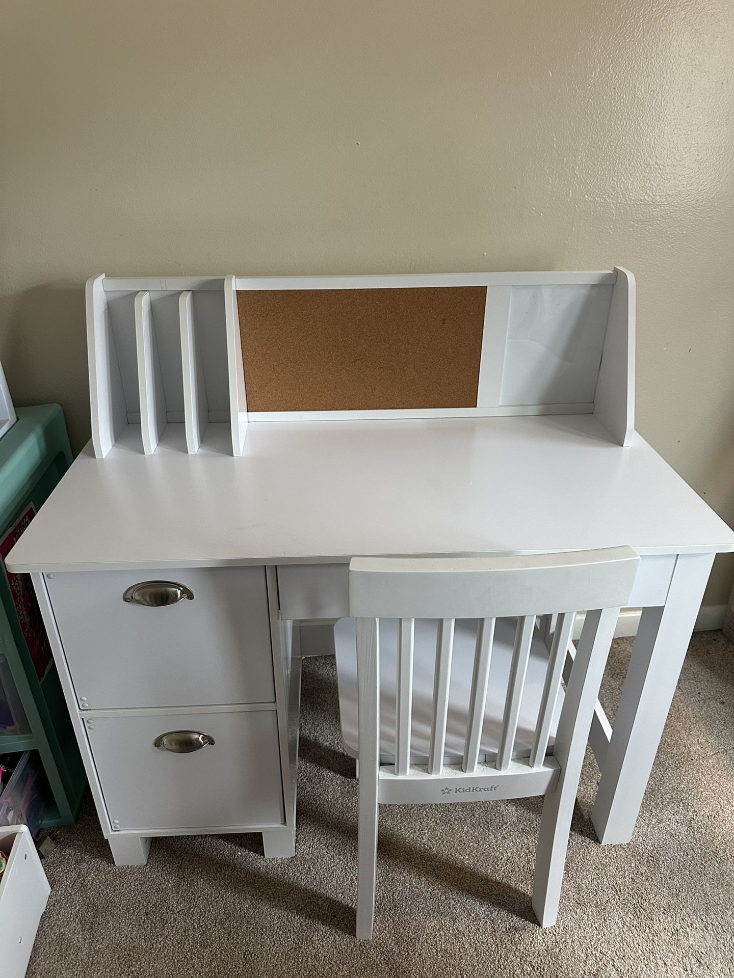 Kid’s Desk