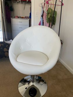 Swivel chair